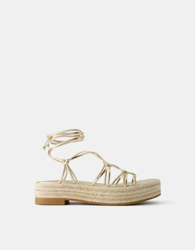 Sandalias planas de yute atadas