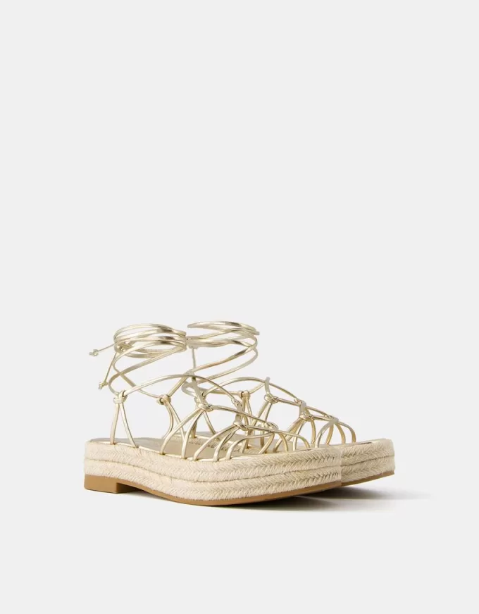 Sandalias planas de yute atadas
