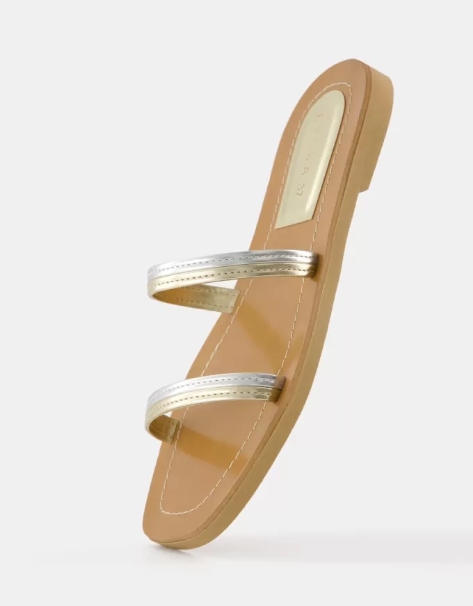 Sandalias planas multitiras