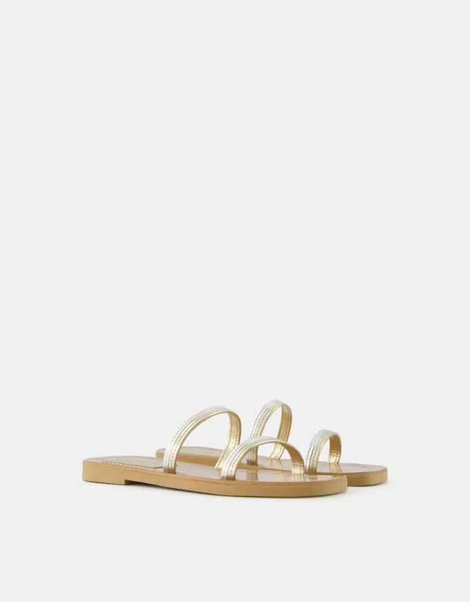 Sandalias planas multitiras