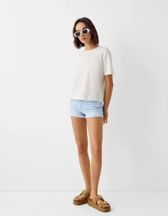 Shorts vaqueros con vuelta