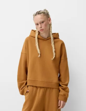 Sudadera con capucha de felpa