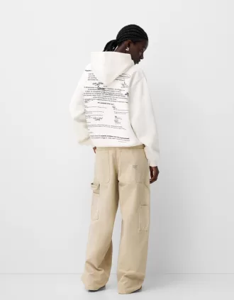 Sudadera con capucha estampada