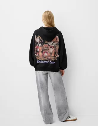 Sudadera con capucha estampada