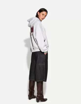 Sudadera con capucha estampada