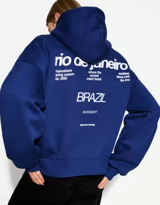 Sudadera con capucha estampada