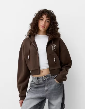 Sudadera con capucha estampada