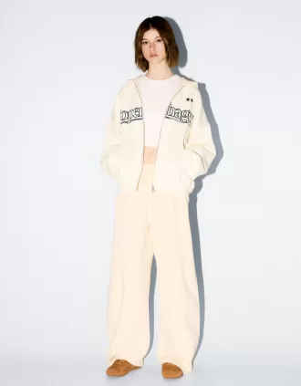 Sudadera con capucha estampada y cremallera