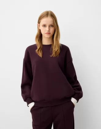 Sudadera oversize con bolsillos laterales
