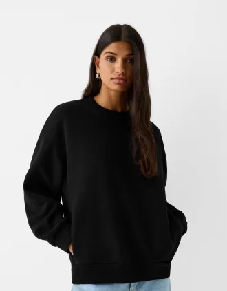 Sudadera oversize con bolsillos laterales