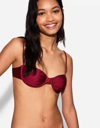 Top bikini fruncido burdeos