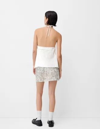 Top halter bordado