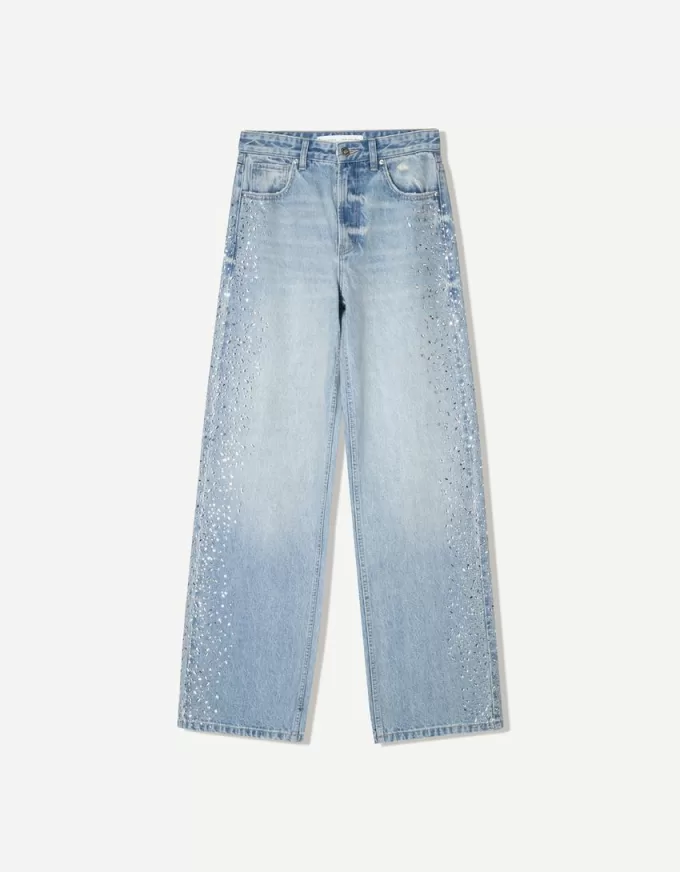 Vaqueros anchos estilo años 90 con strass