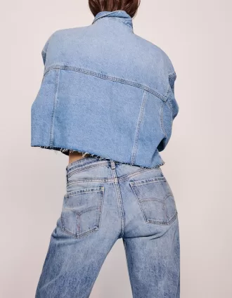 Vaqueros boot-cut de talle bajo