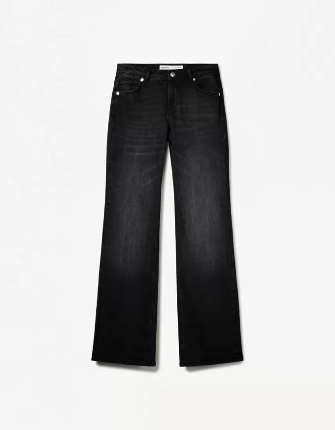 Vaqueros boot-cut de talle bajo