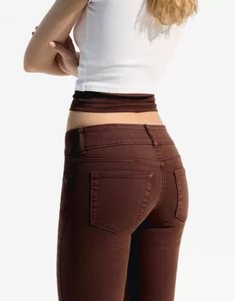 Vaqueros bootcut de talle bajo