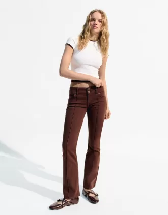 Vaqueros bootcut de talle bajo
