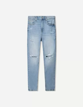 Vaqueros carrot fit rotos