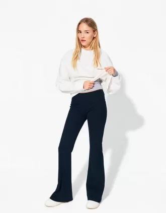 pantalones acampanados