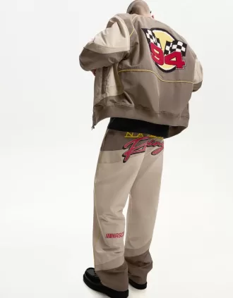 pantalones deportivos holgados Nascar